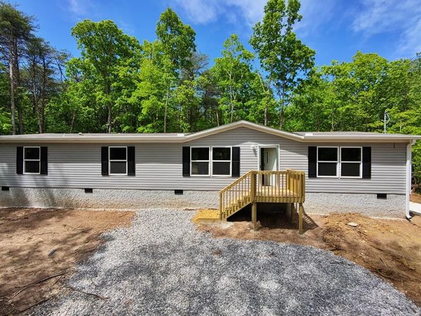 321 Lakeside Drive , Graysville, TN 37338