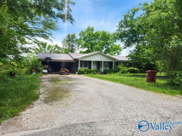 585 Ranch Road, Hamilton, AL 35570