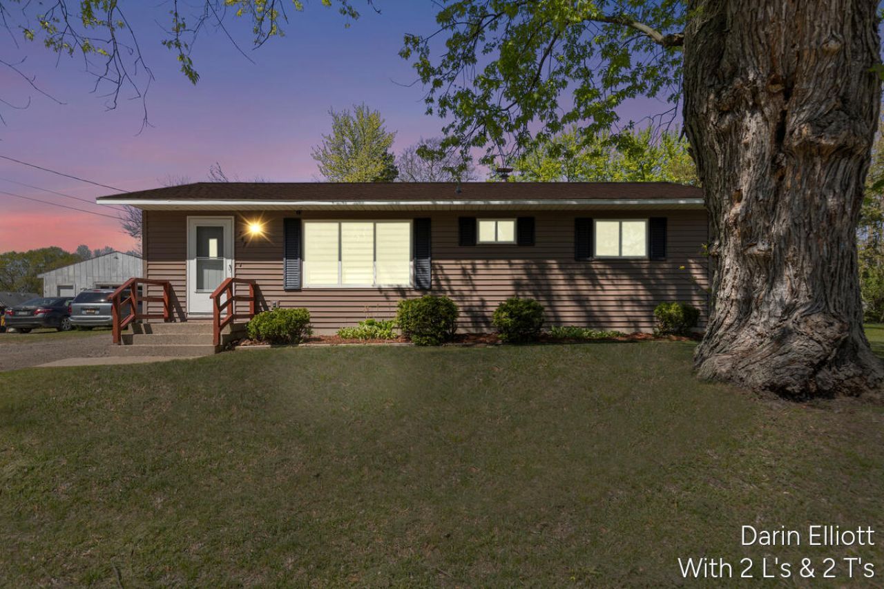 747 Root Street, Belding, MI 48809 Main Photo