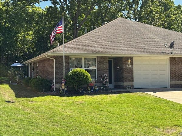 1586 Meadowhill Drive , Mountain Home, AR 72653