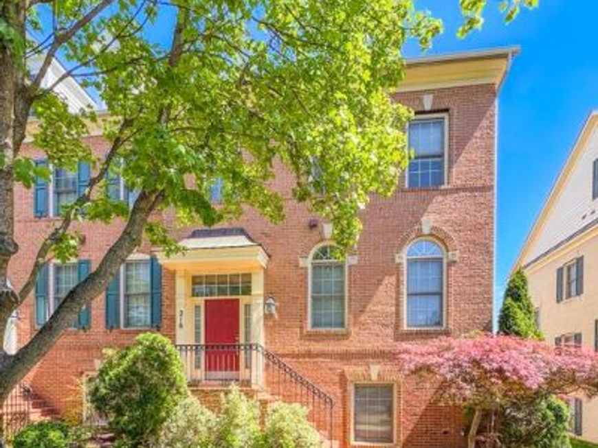 218 Cork Tree Lane , Rockville, MD 20850 Main Photo
