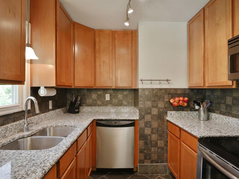 124 W Kanawha Avenue, Columbus, OH 43214 Photo 14