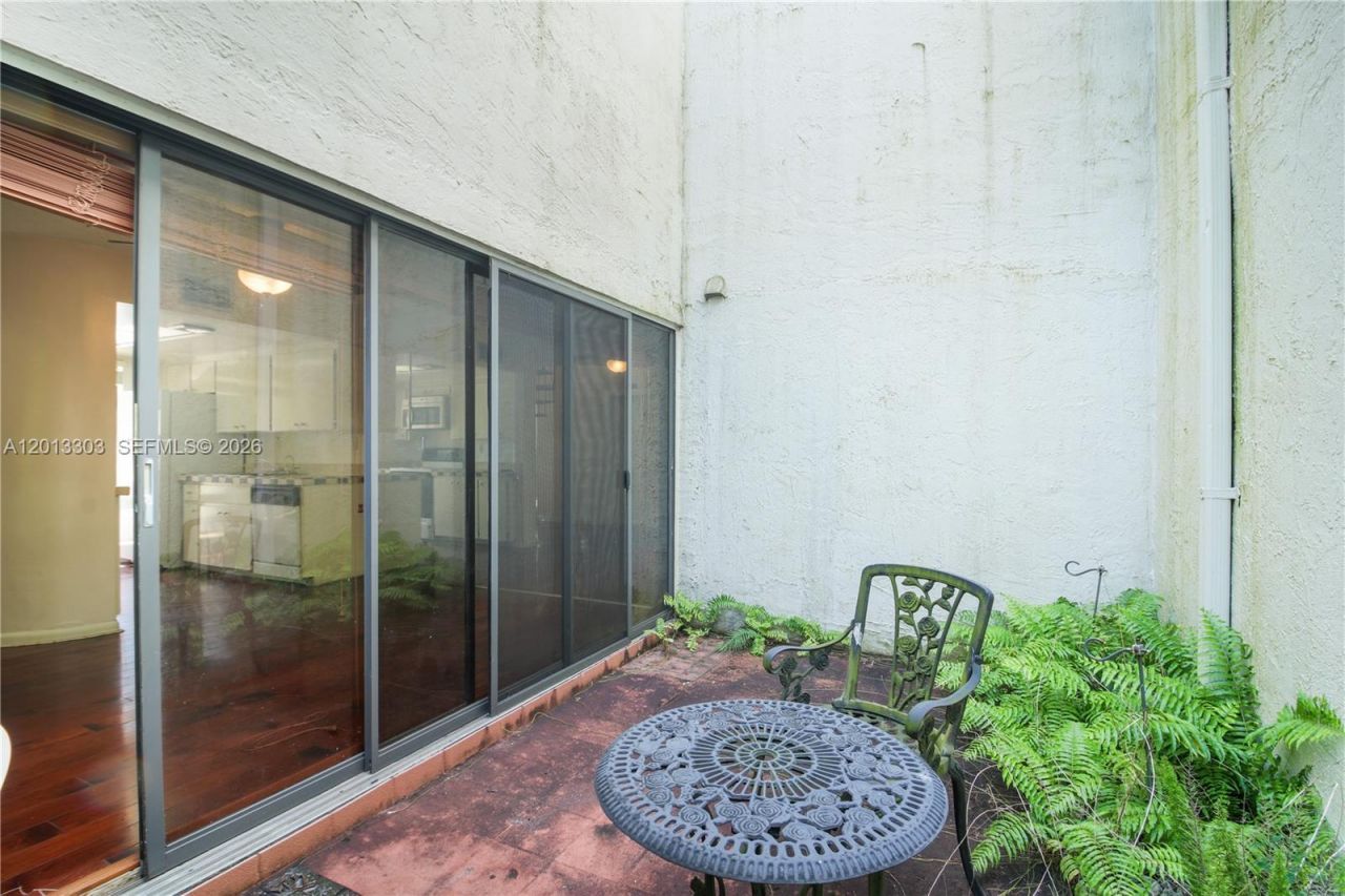 3044 SW 27th Ave, Unit 9, Miami, FL 33133 Photo