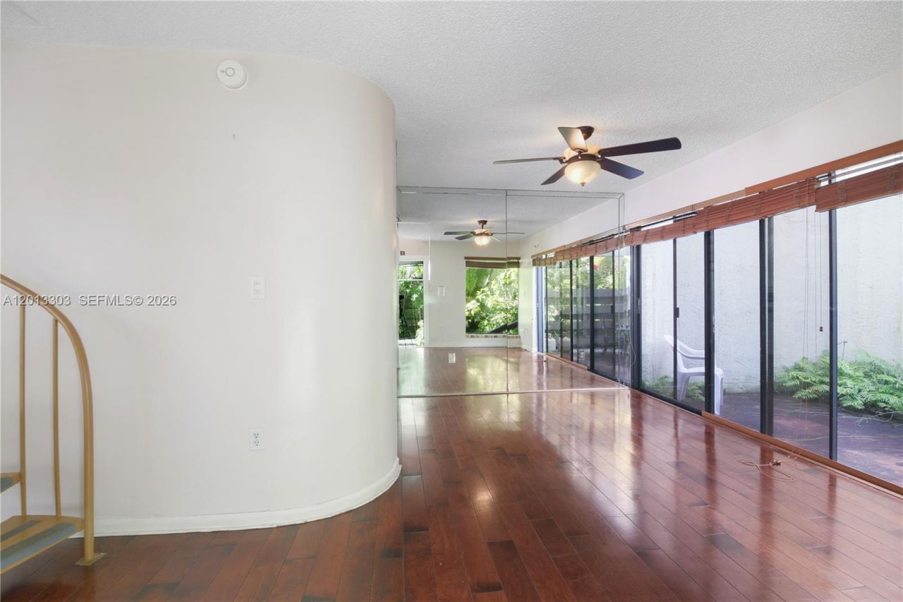 3044 SW 27th Ave, Unit 9, Miami, FL 33133 Photo