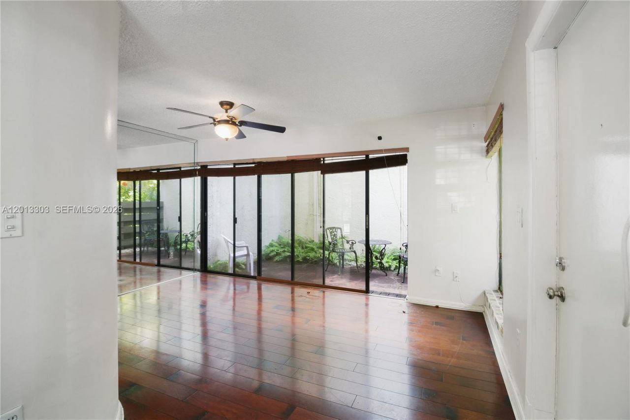 3044 SW 27th Ave, Unit 9, Miami, FL 33133 Photo