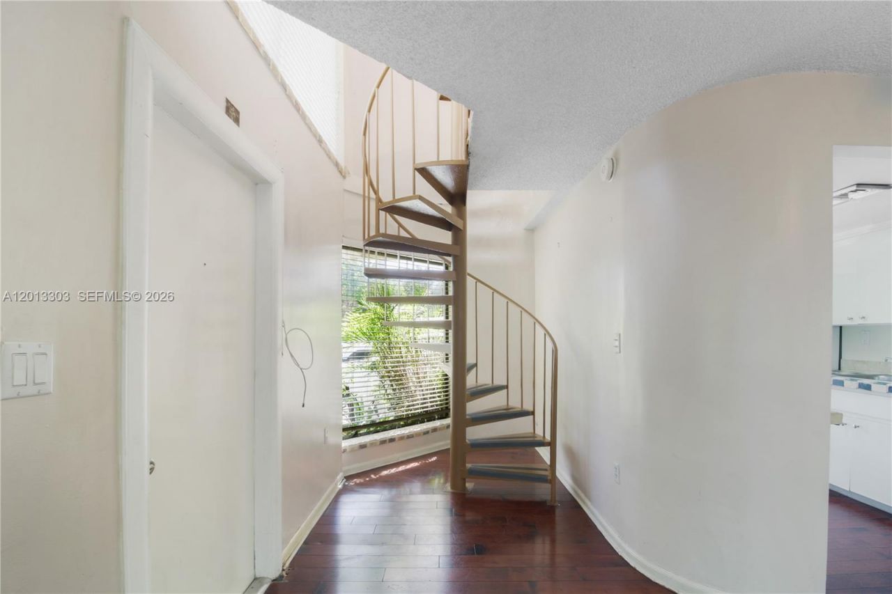 3044 SW 27th Ave, Unit 9, Miami, FL 33133 Photo