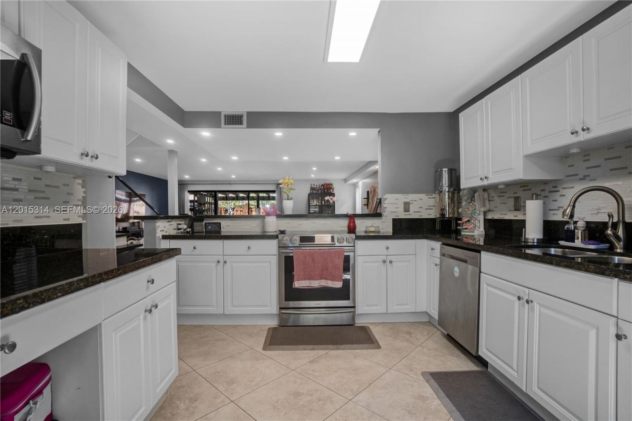 2539 SW 73rd Ter, Unit 94, Davie, FL 33317 Photo