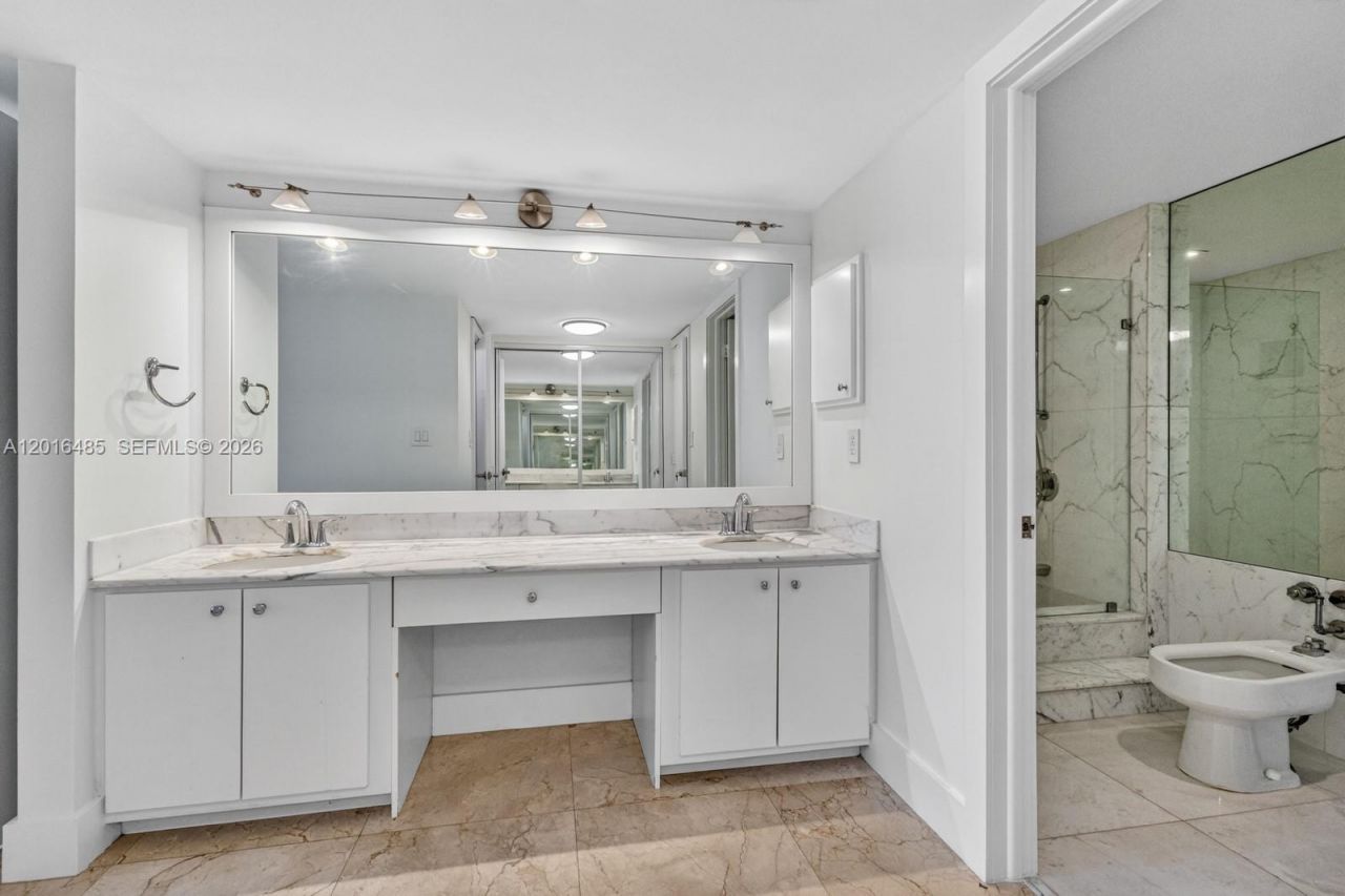 199 Ocean Lane Dr, Unit 811, Key Biscayne, FL 33149 Photo