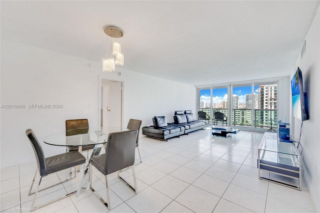 100 Bayview Dr , Unit 1231, Sunny Isles Beach, FL 33160 Photo