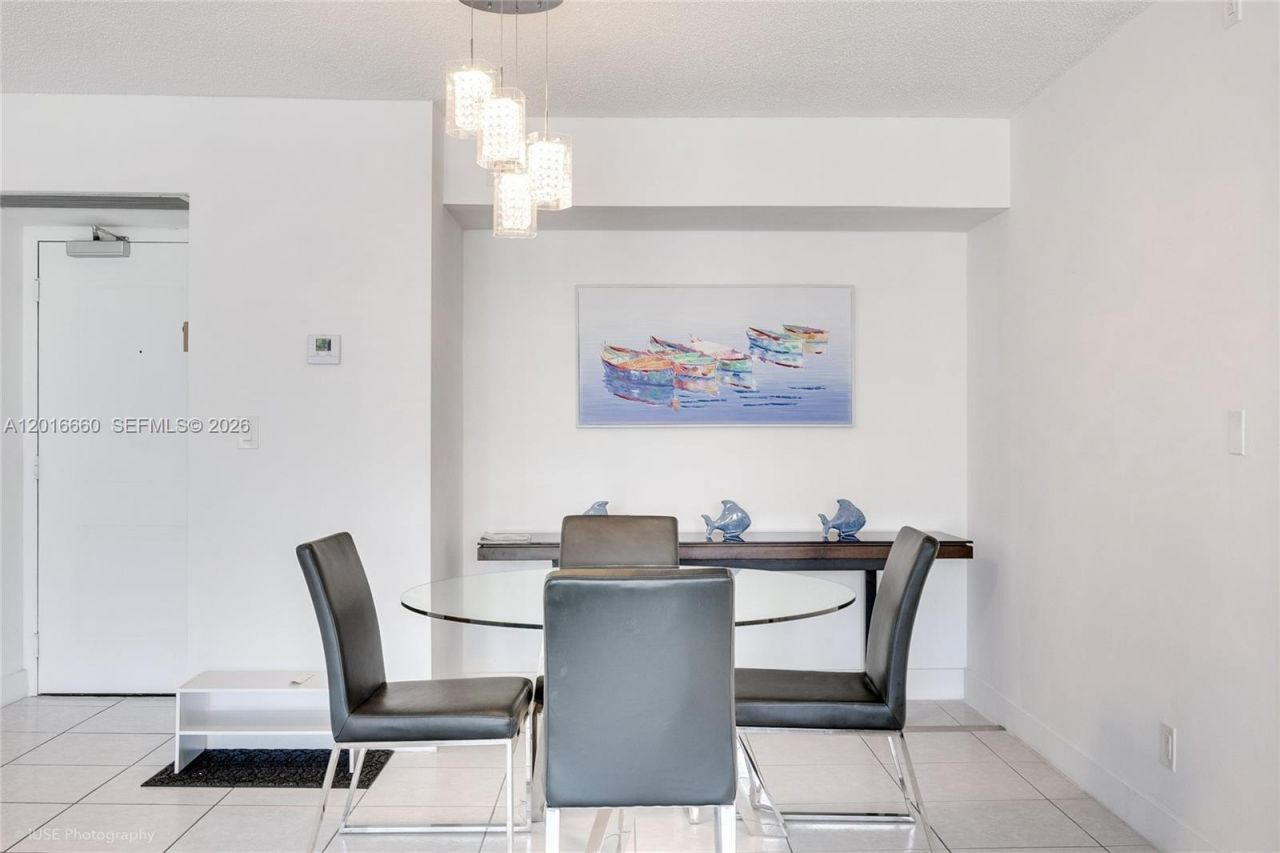 100 Bayview Dr , Unit 1231, Sunny Isles Beach, FL 33160 Photo