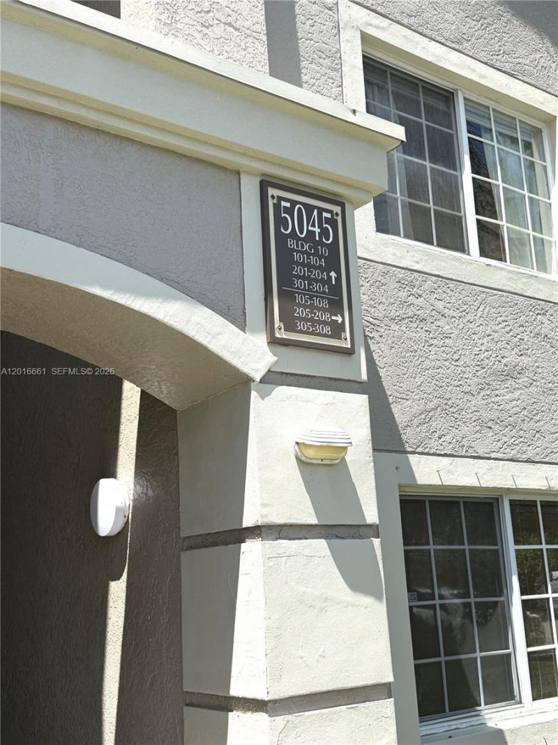 5045 Wiles Rd , Unit 201, Coconut Creek, FL 33073 Photo