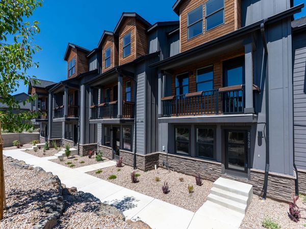 20520 NE Empire Avenue, Bend, OR 97701
