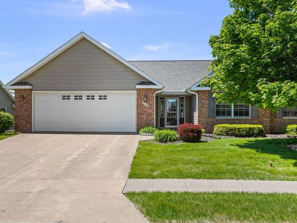 208 Brookview Lane, Durant, IA 52747