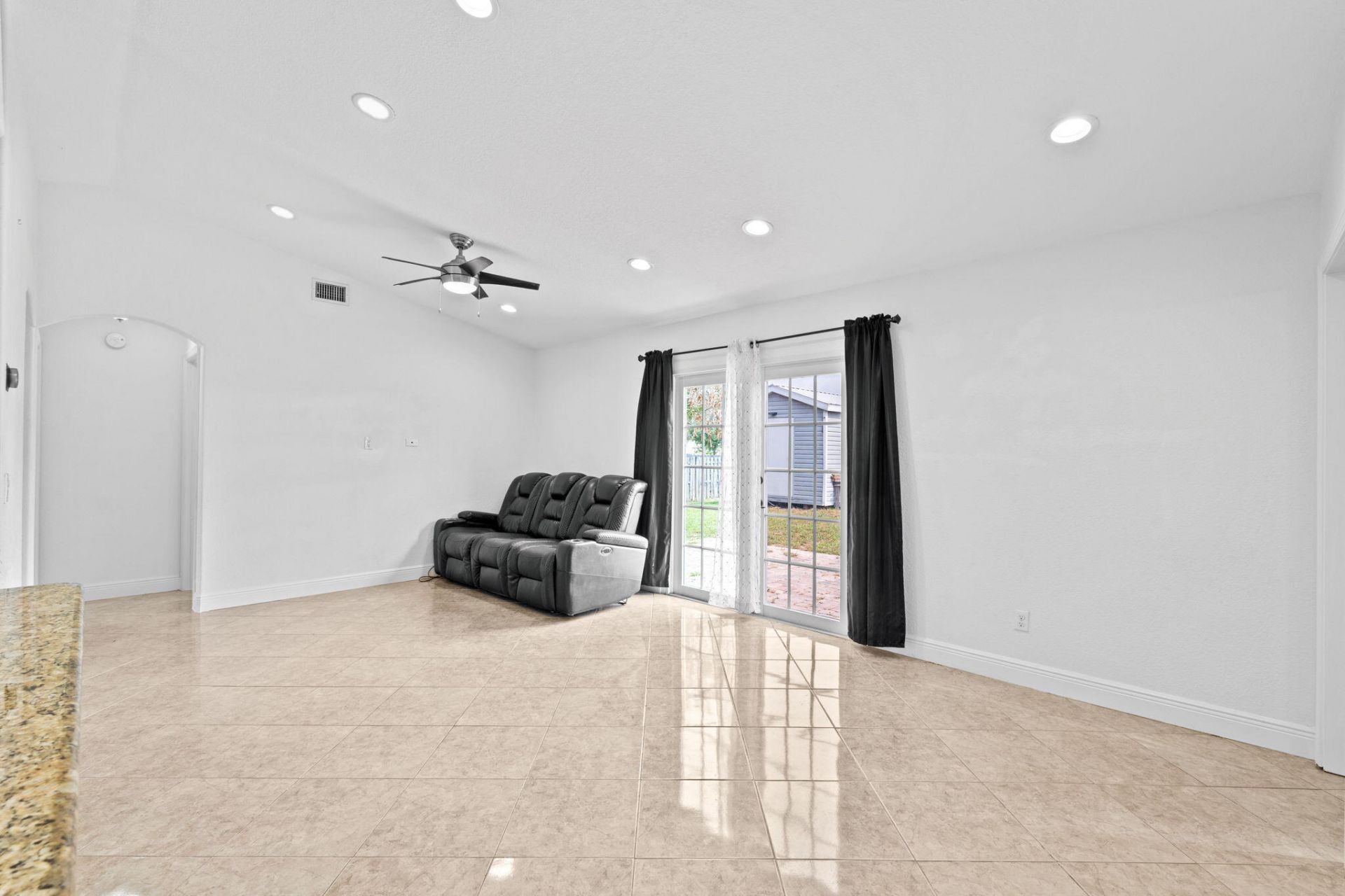 1049 SW Mccracken Avenue, Port Saint Lucie, FL 34953 Photo