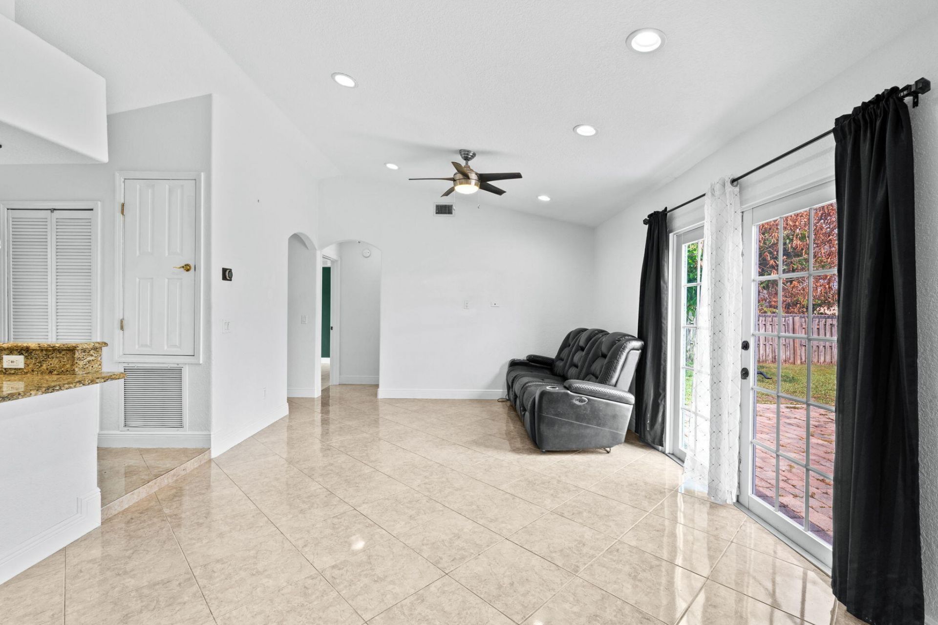 1049 SW Mccracken Avenue, Port Saint Lucie, FL 34953 Photo