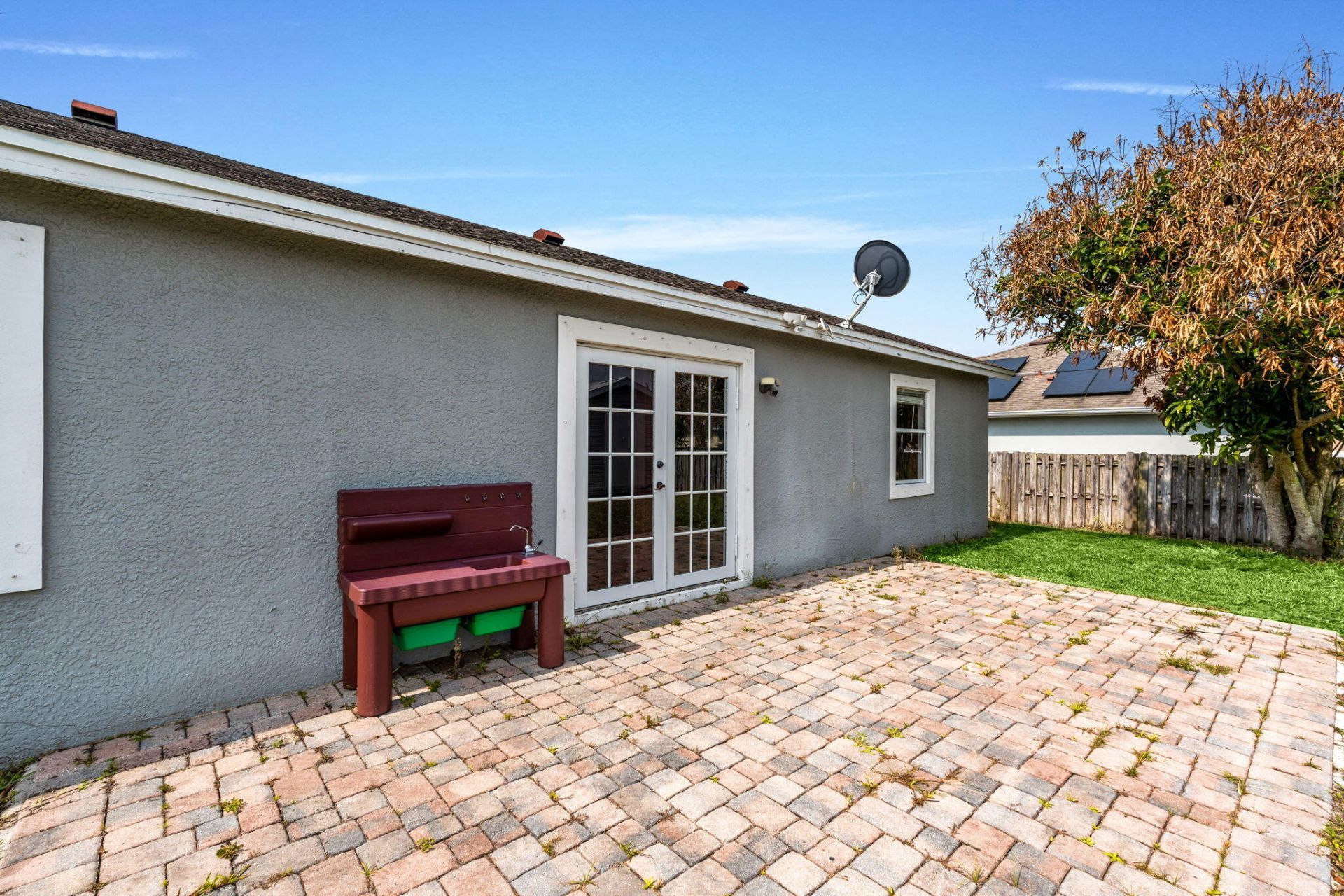 1049 SW Mccracken Avenue, Port Saint Lucie, FL 34953 Photo