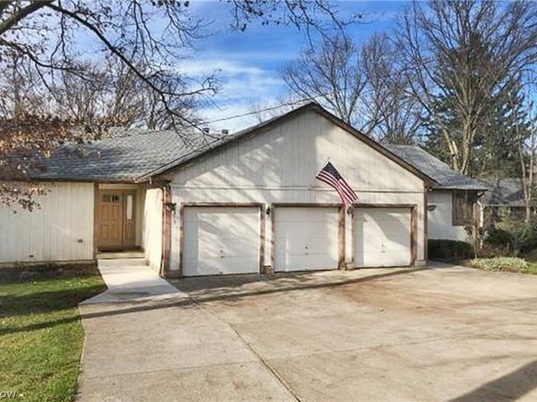 28310 Center Ridge Road , Westlake, OH 44145