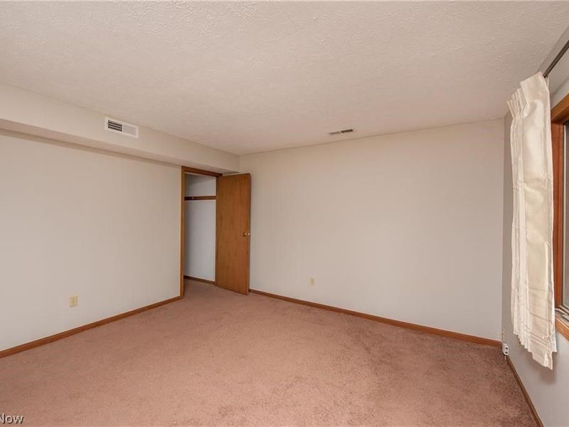 28310 Center Ridge Road , Westlake, OH 44145 Photo 18