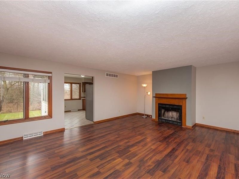 28310 Center Ridge Road , Westlake, OH 44145 Photo 2