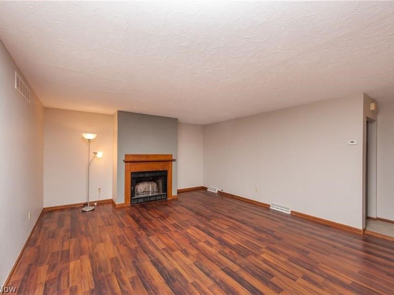 28310 Center Ridge Road , Westlake, OH 44145 Photo 3