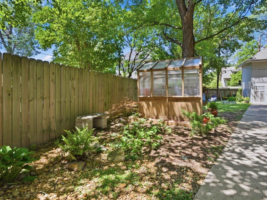 Property Image 37