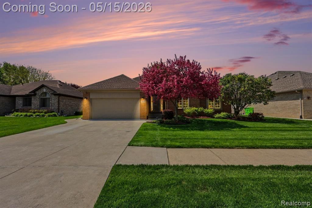 50183 Oxford Drive, Macomb Township, MI 48044 Main Photo