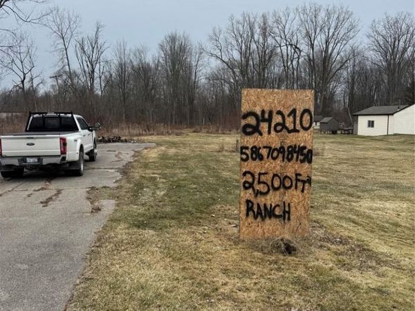 24210 24 Mile Road , Macomb Twp, MI 48042