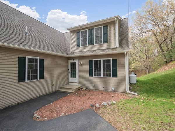 27 Colburn, Unit 27, Northborough, MA 01532