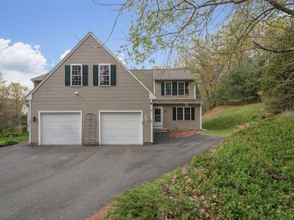 27 Colburn, Unit 27, Northborough, MA 01532