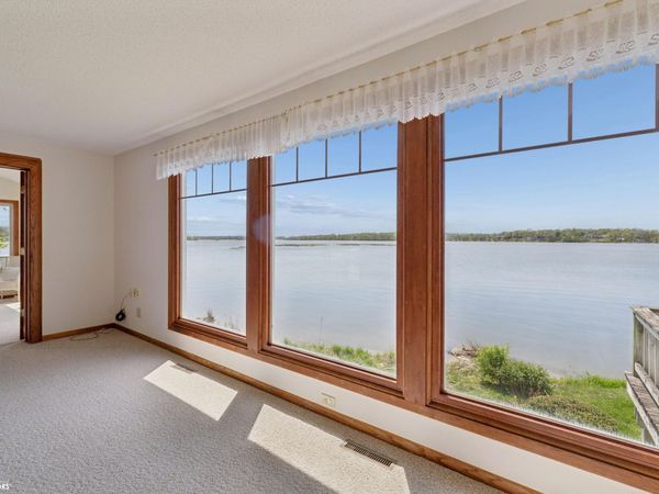 306 E Lake St, Ventura, IA 50482