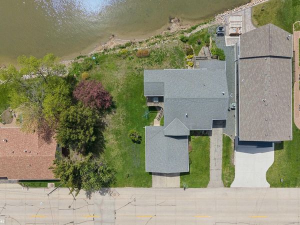306 E Lake St, Ventura, IA 50482