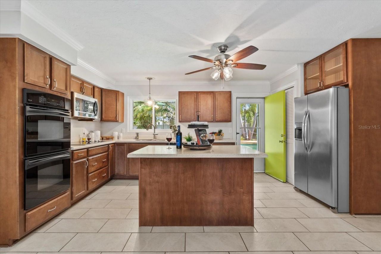 361 Scott Avenue, Sarasota, FL 34243 Photo