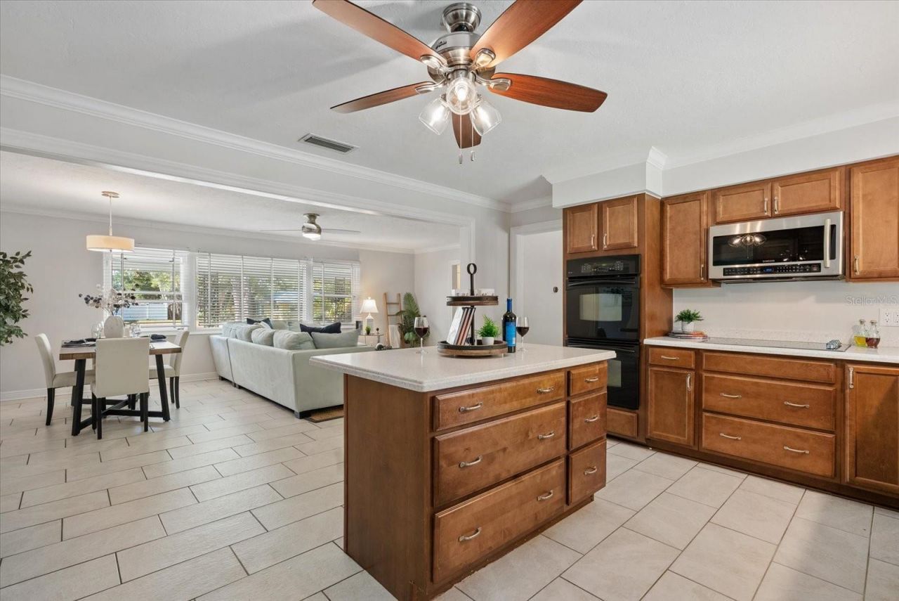 361 Scott Avenue, Sarasota, FL 34243 Photo