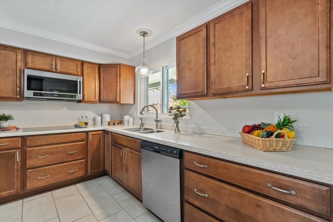361 Scott Avenue, Sarasota, FL 34243 Photo