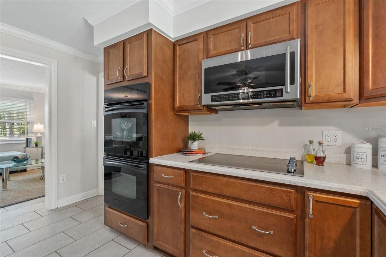 361 Scott Avenue, Sarasota, FL 34243 Photo