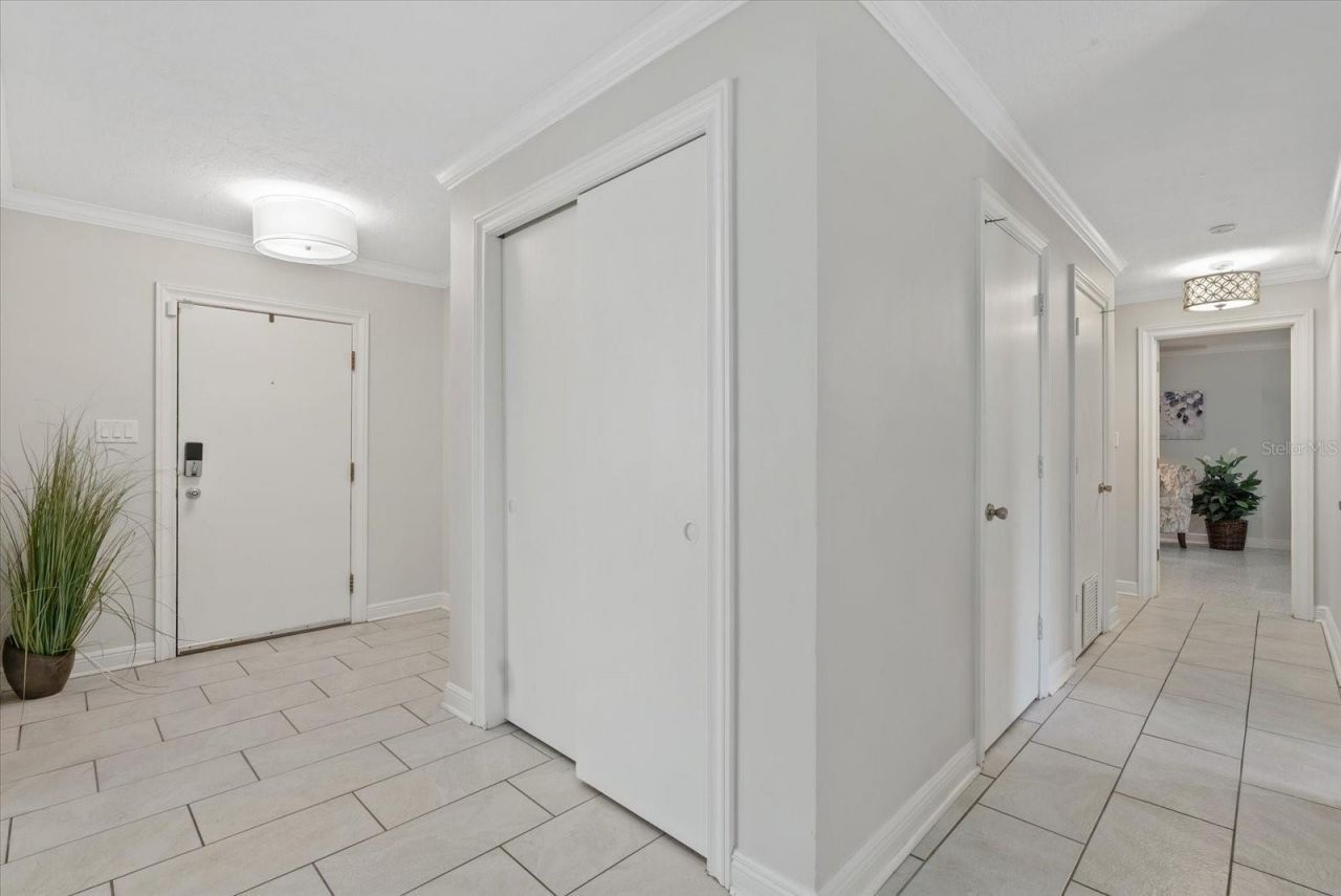 361 Scott Avenue, Sarasota, FL 34243 Photo