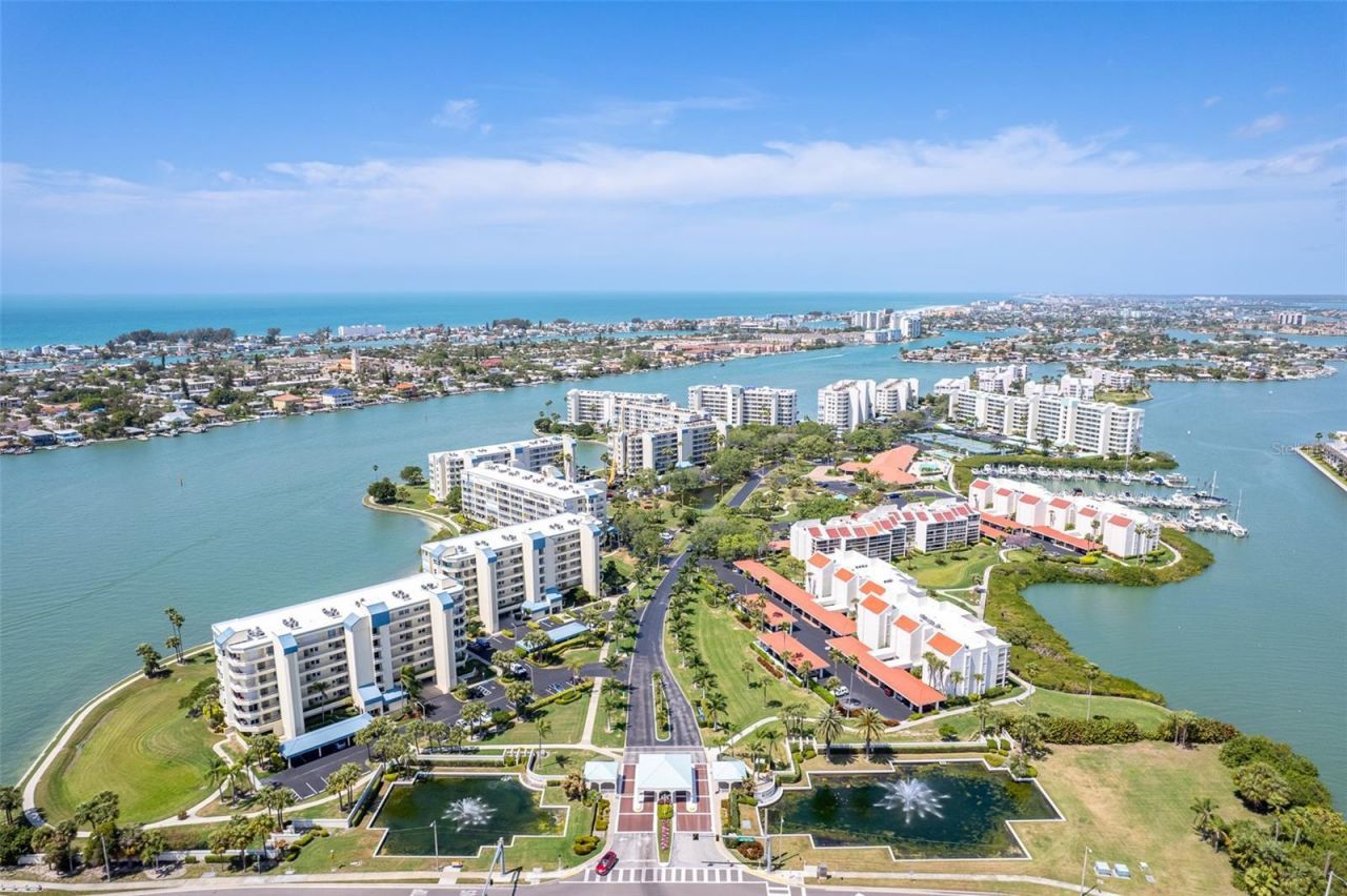 7963 Sailboat Key Boulevard S, Unit PH801, South Pasadena, FL 33707 Photo