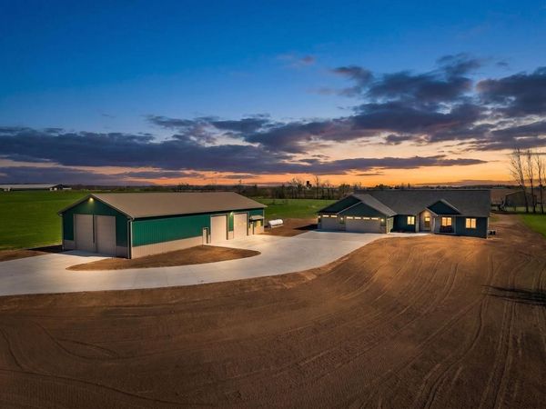 932 MEADOWLARK ROAD, De Pere, WI 54115