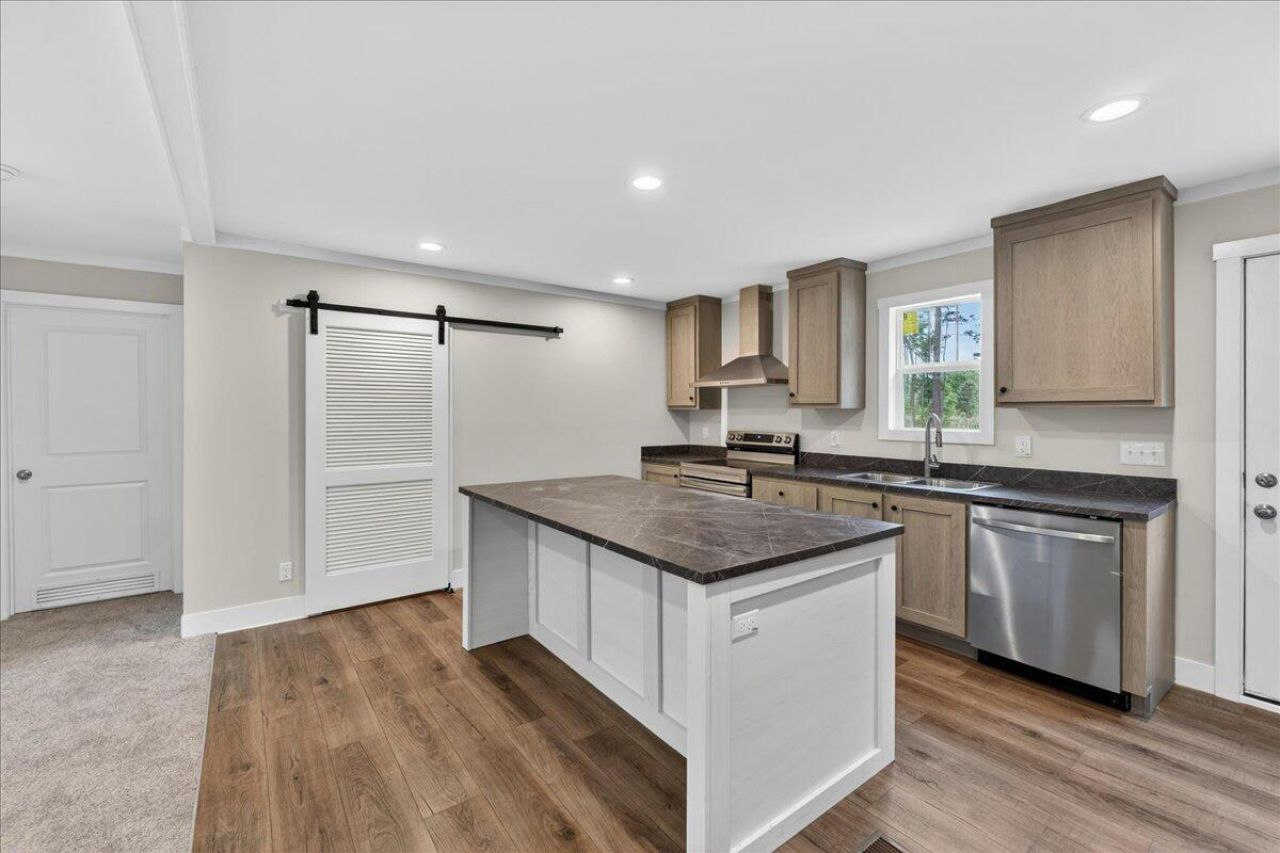 293 Branch Hollow Drive Photo 14