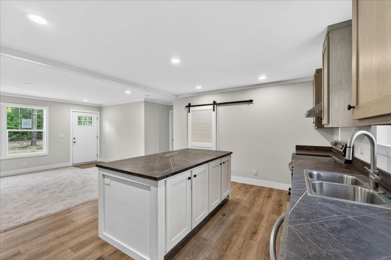 293 Branch Hollow Drive Photo 15
