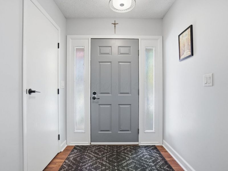 6831 Pine Bark Lane, Columbus, OH 43235 Photo 6