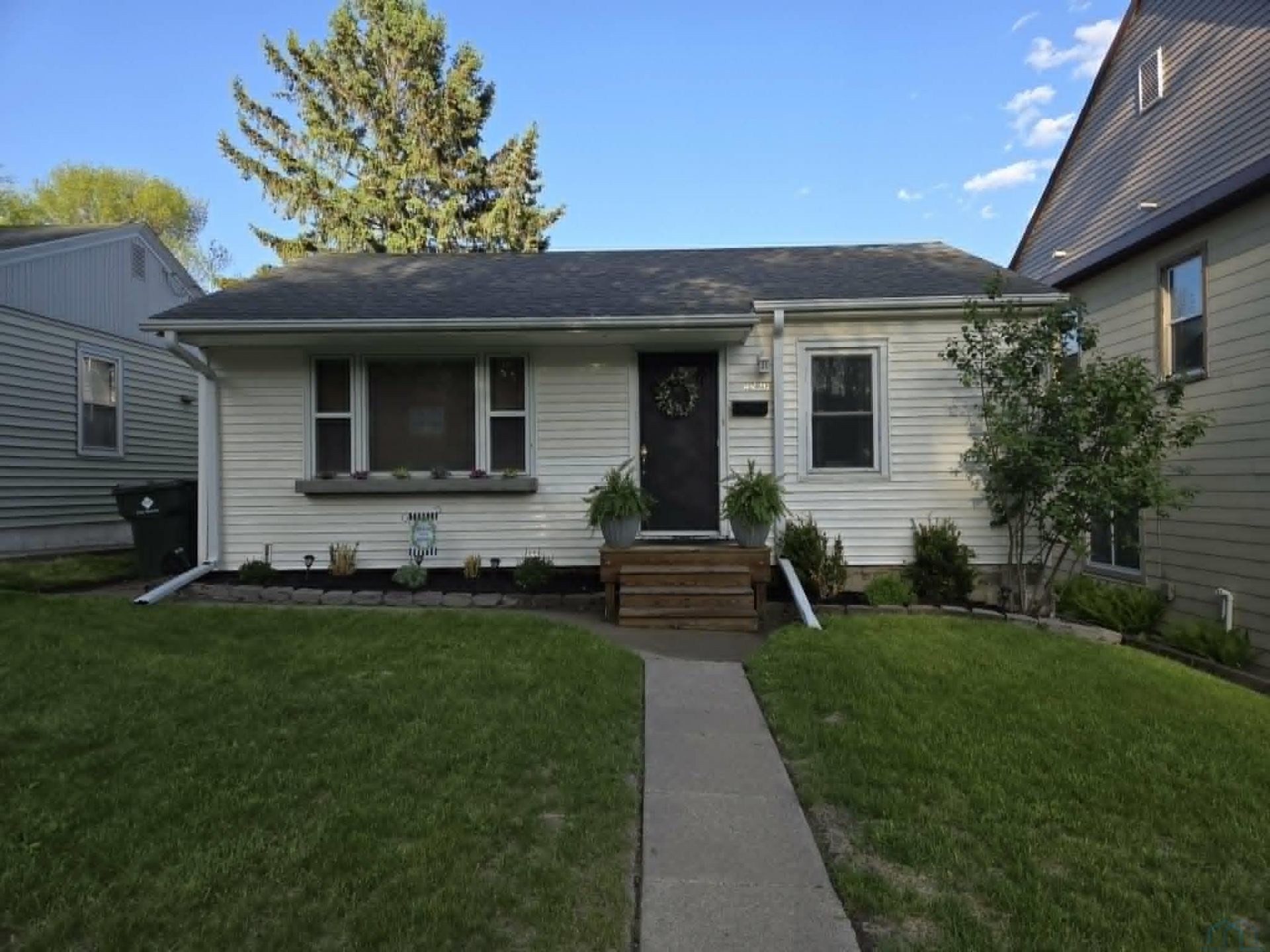 4420 Van Buren, Sioux City, IA 51108 Main Photo