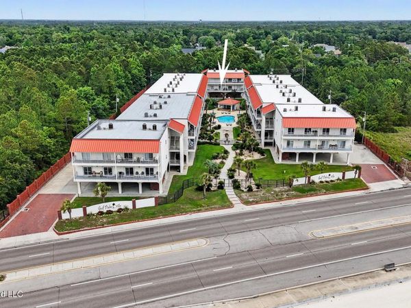 1453 E Beach , Pass Christian, MS 39571