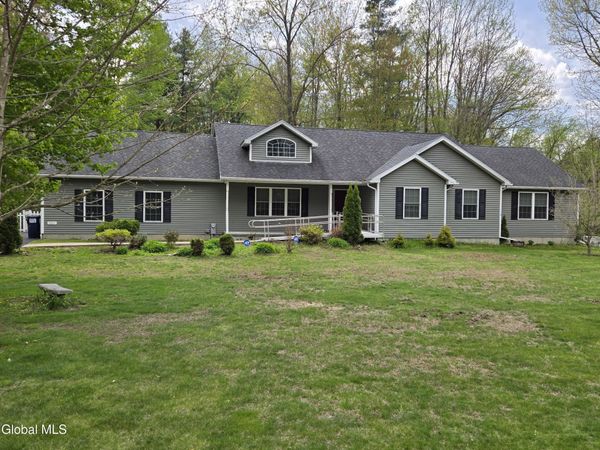 235 E Schaghticoke Road, Schaghticoke, NY 12154