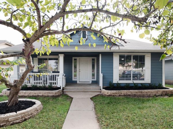 4977 Hartson RD, Kyle, TX 78640