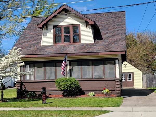 2027 denwood Avenue SW, Wyoming, MI 49509