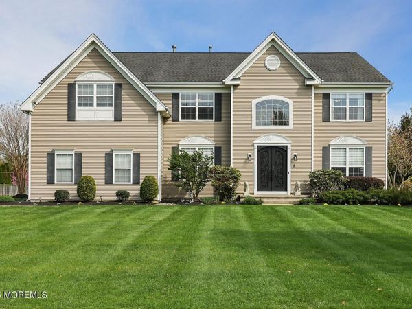 5 Denise Drive, Allentown, NJ 08501