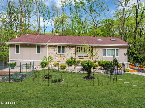 30 Mount Drive, Holmdel, NJ 07733