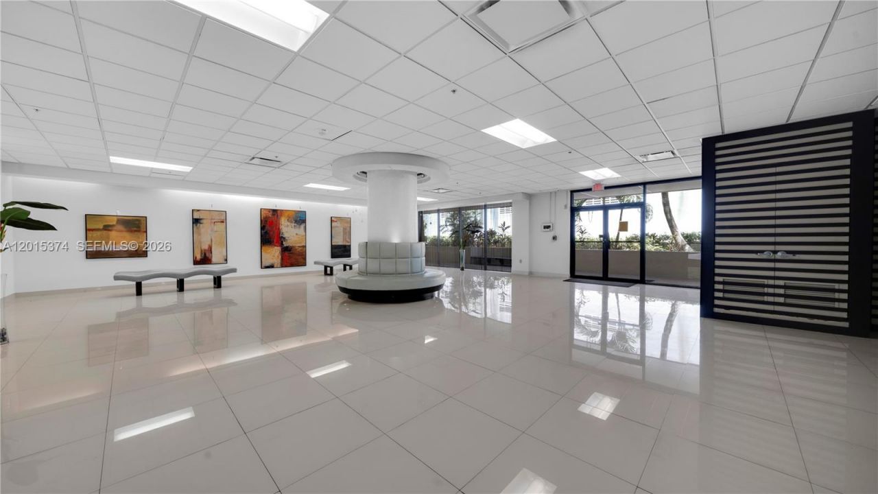 1623 Collins Ave, Unit 415, Miami Beach, FL 33139 Photo