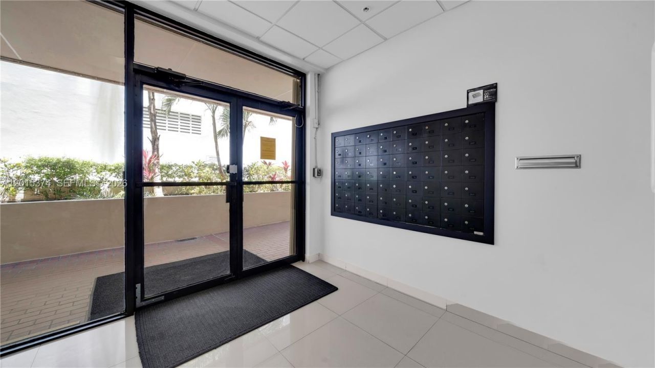 1623 Collins Ave, Unit 415, Miami Beach, FL 33139 Photo